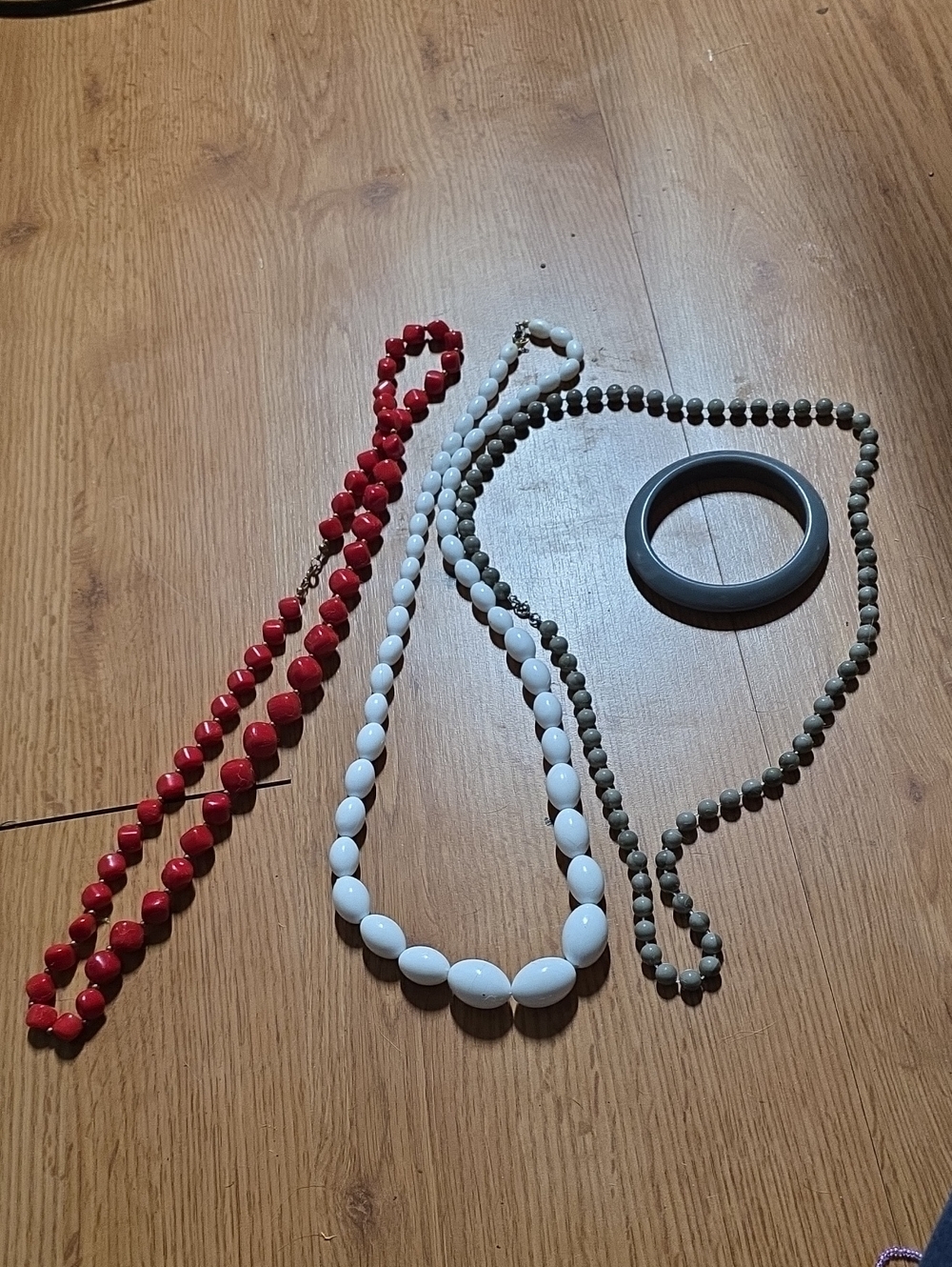 Red, White & Gray Beaded Necklace Set - Women Jewelry